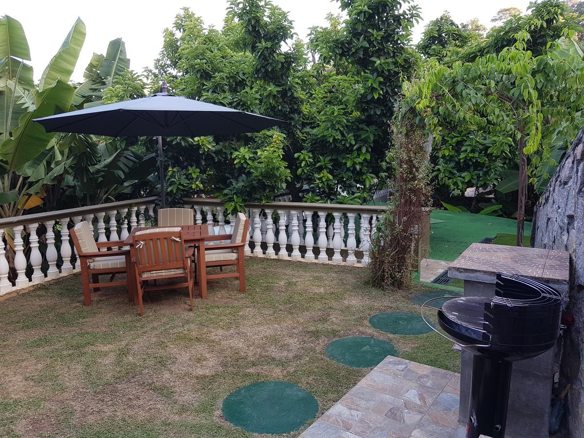 빅토리아 Hibiscus House Seychelles Self Catering 아파트 외부 사진