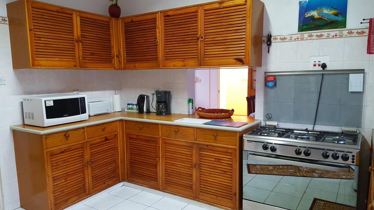 빅토리아 Hibiscus House Seychelles Self Catering 아파트 외부 사진