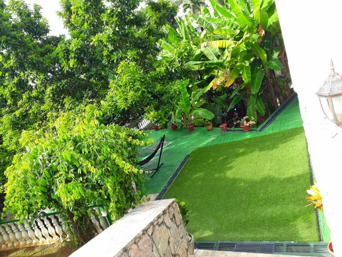 빅토리아 Hibiscus House Seychelles Self Catering 아파트 외부 사진