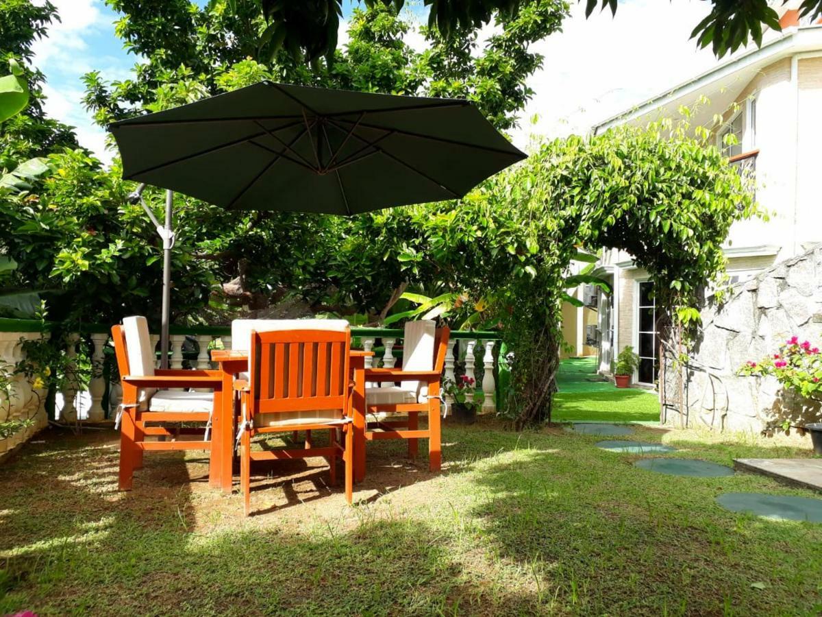 빅토리아 Hibiscus House Seychelles Self Catering 아파트 외부 사진